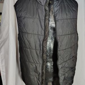 Swiss Tech Black Puffer Vest Size M (38-40)
